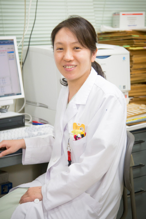 折出亜希